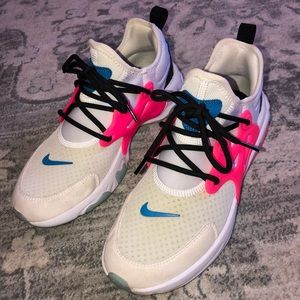 Nike women’s prestos
